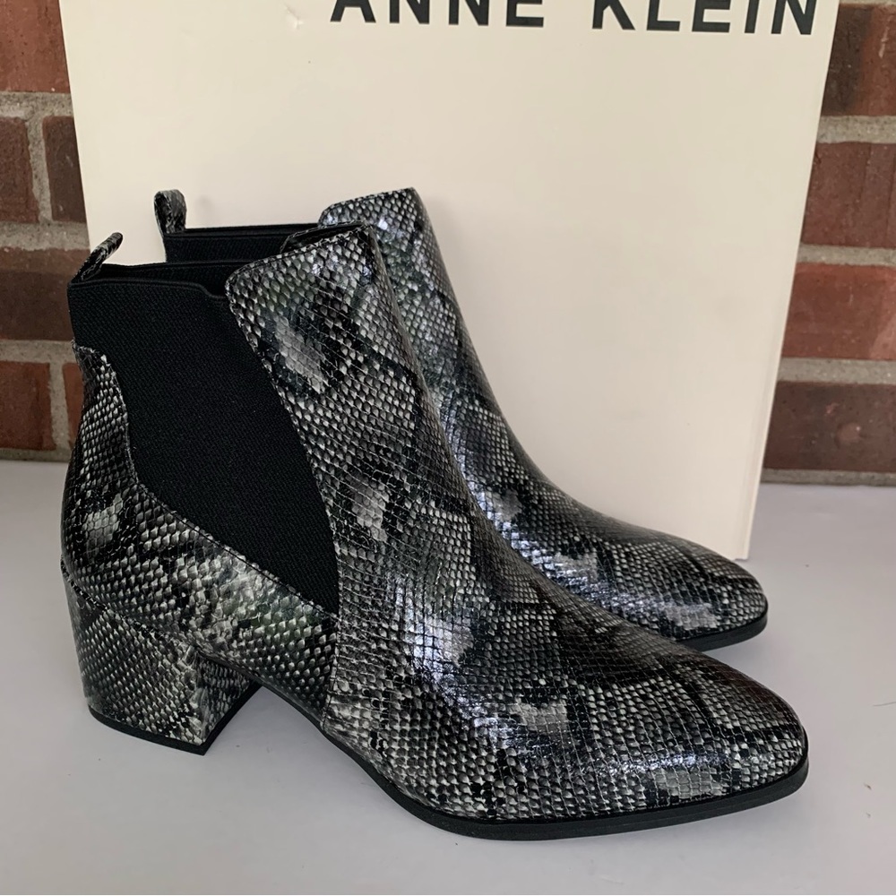 Anne Klein Womens Parson Block-Heel Ankle Boots Shoes grey animal print US 9 M